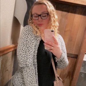 Meet your Posher, Carly